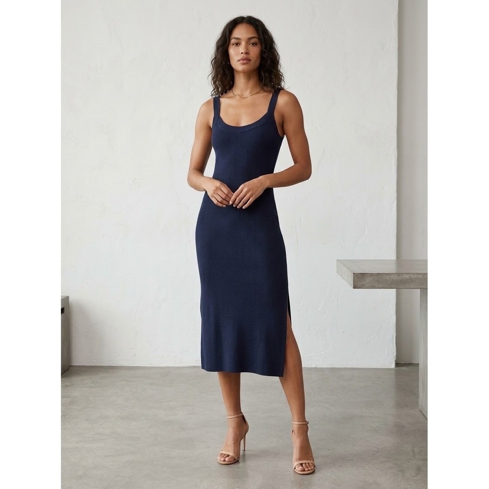 Babaton Aritzia Sculpt Knit Scoopneck Midi Dress Navy Blue Large 96327
